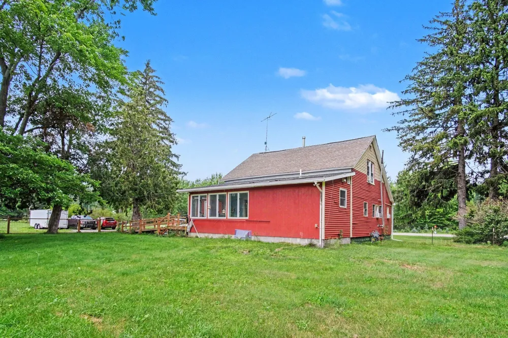 11539 Apple Avenue Moorland Township, MI 49451