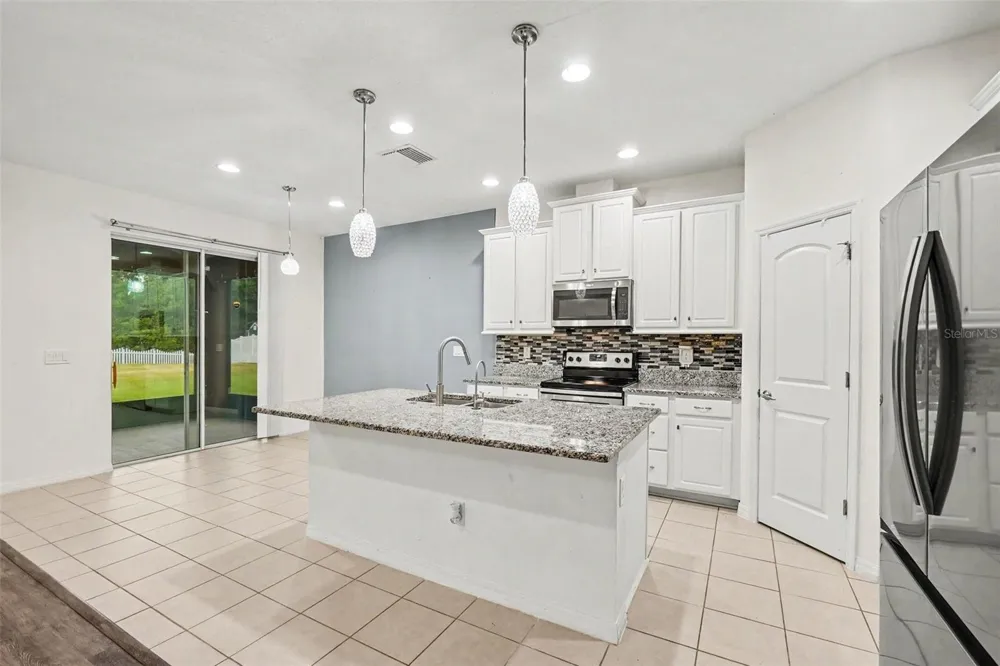 12112 LEDBURY COMMONS DRIVE Gibsonton, FL 33534