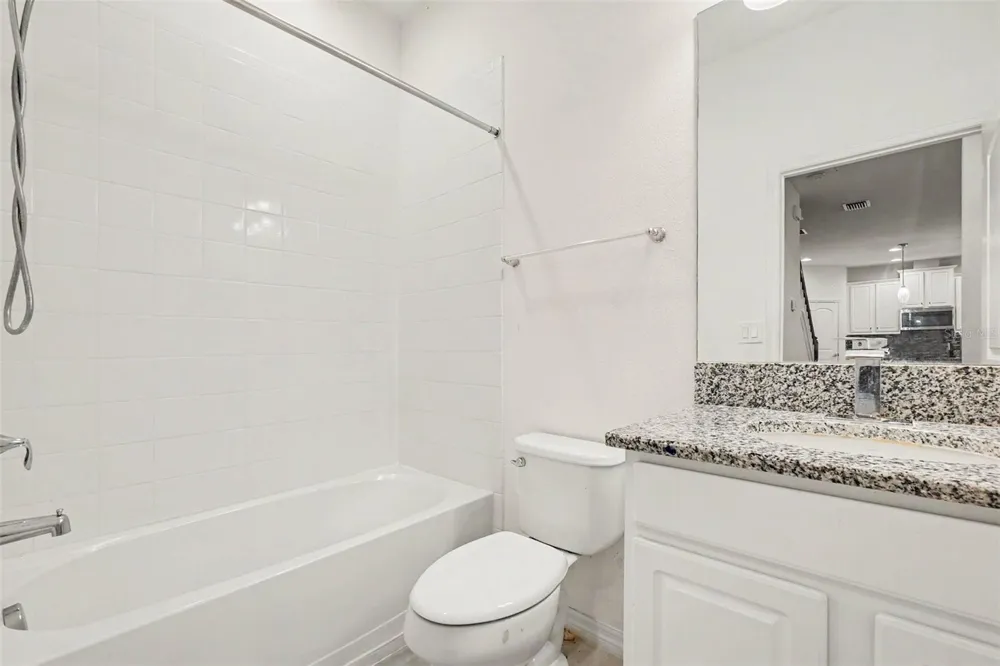 12112 LEDBURY COMMONS DRIVE Gibsonton, FL 33534