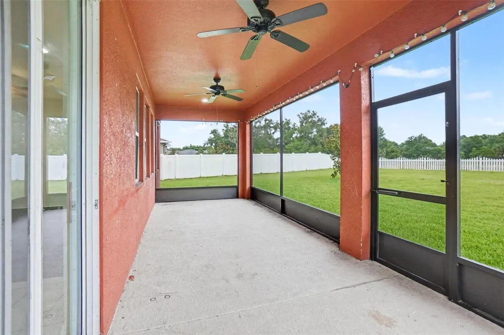 12112 LEDBURY COMMONS DRIVE Gibsonton, FL 33534