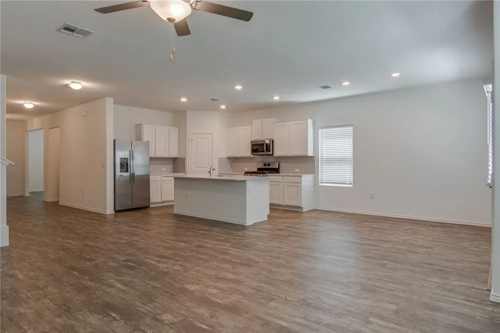 6721 Hartlage Street Austin, TX 78754