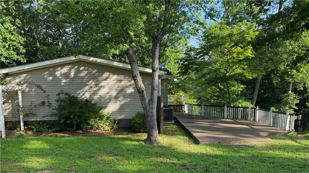7911 Belton Bridge Road Lula, GA 30554