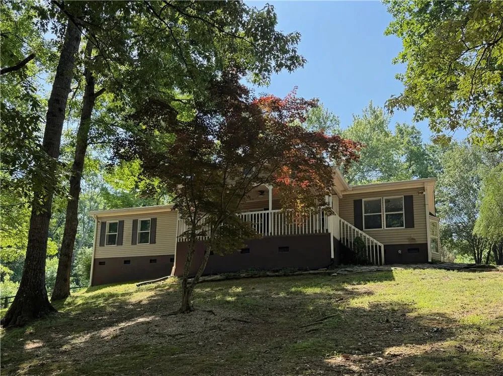 7911 Belton Bridge Road Lula, GA 30554