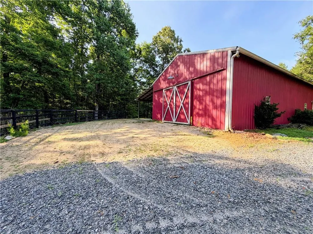 7911 Belton Bridge Road Lula, GA 30554