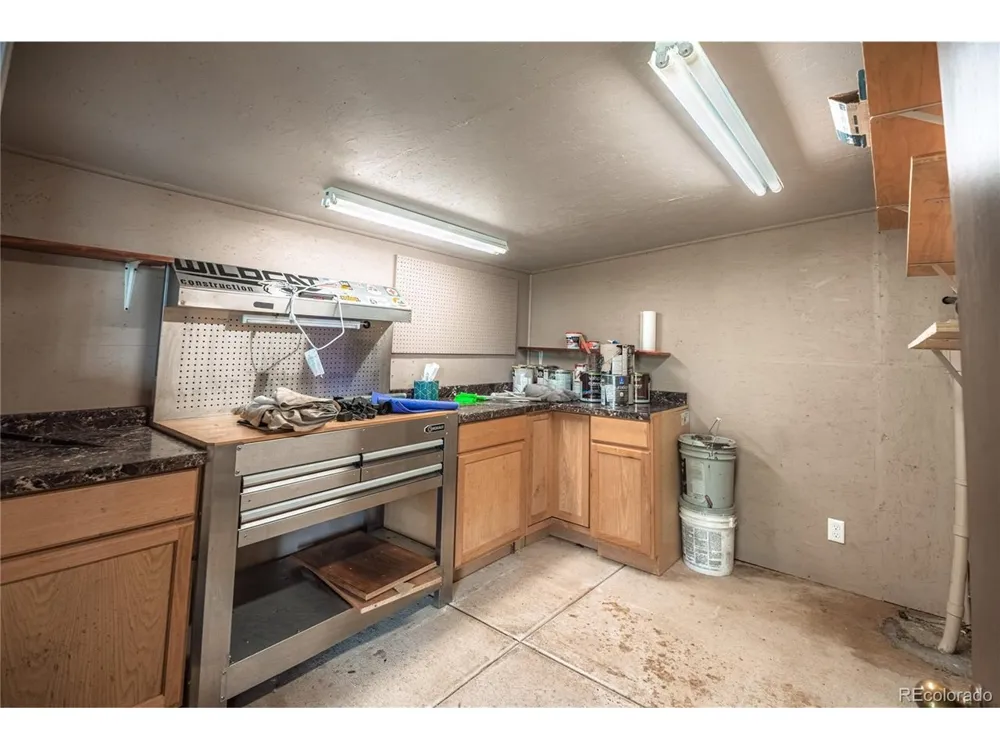 10668 W Highway 24 Green Mountain Falls, CO 80819