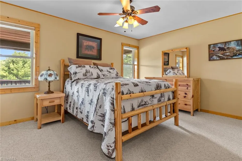 285 Black Bear Ridge Road Sparta, NC 28675