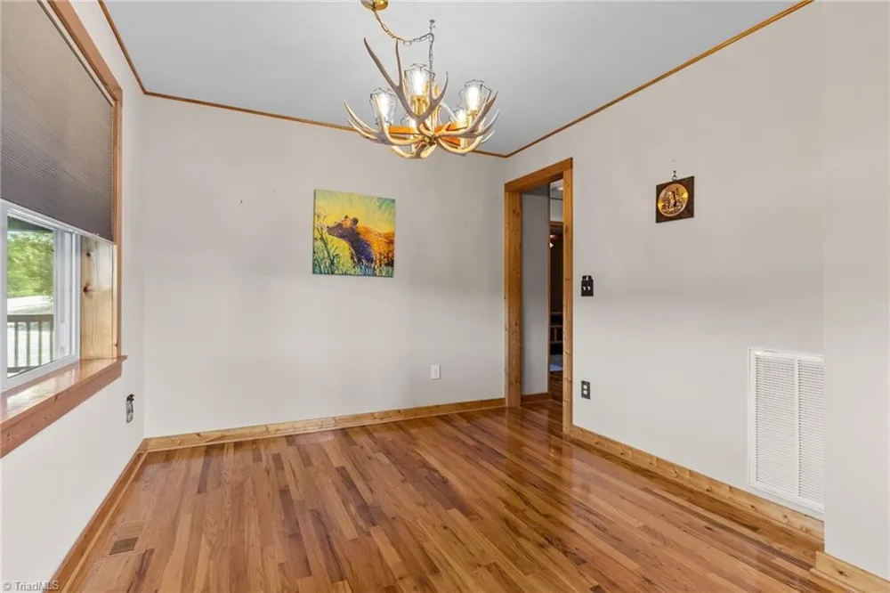 285 Black Bear Ridge Road Sparta, NC 28675