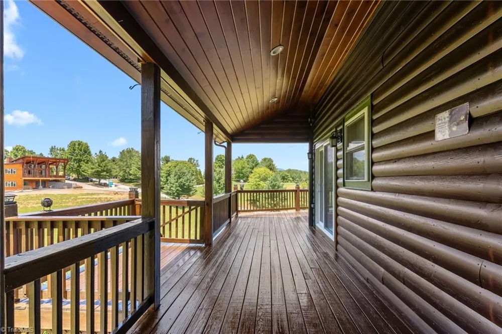 285 Black Bear Ridge Road Sparta, NC 28675