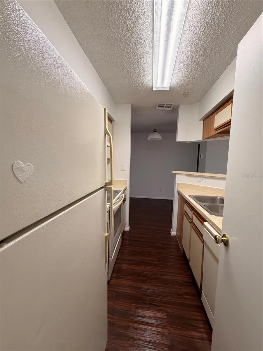 232 AFTON SQUARE #309 Altamonte Springs, FL 32714
