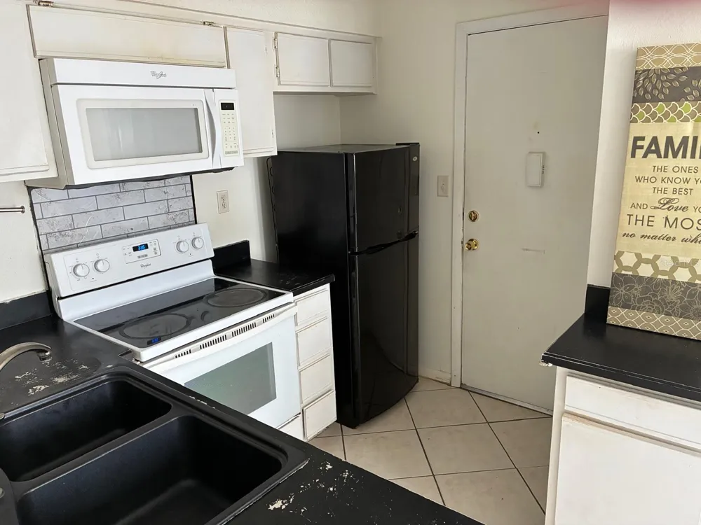 4361 SHADOW CREST PLACE #32-3 Orlando, FL 32811