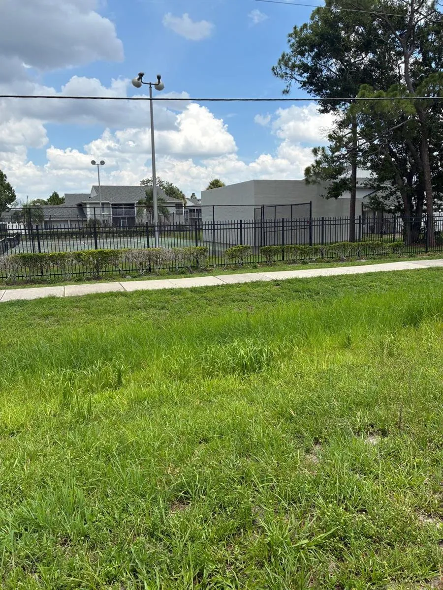 4361 SHADOW CREST PLACE #32-3 Orlando, FL 32811