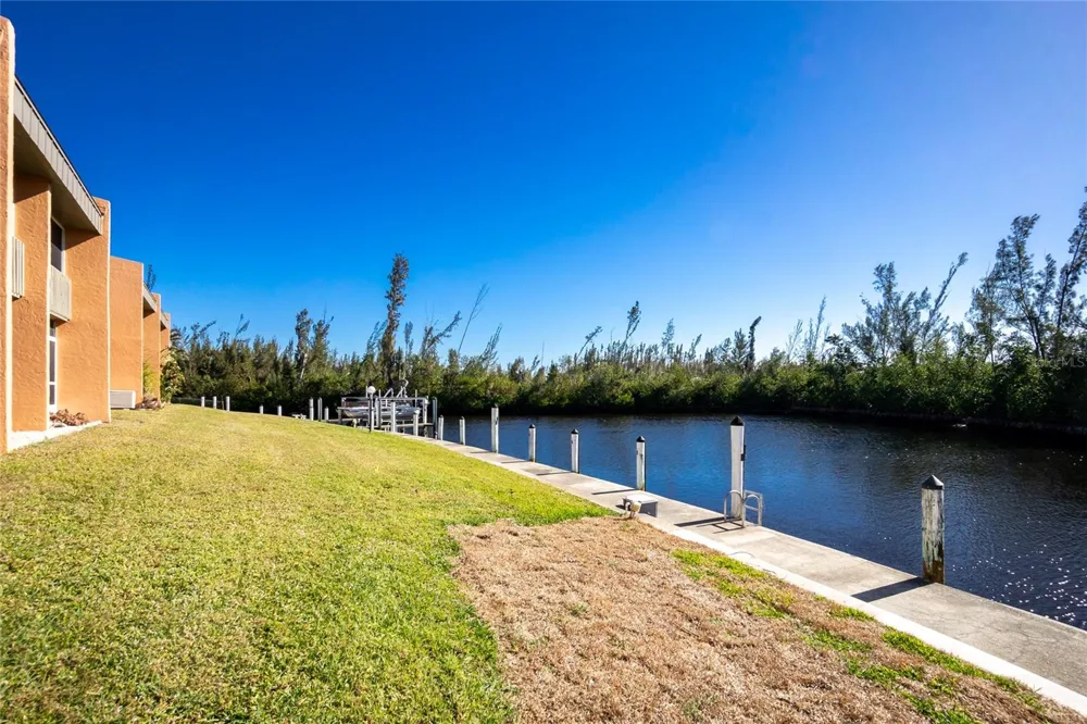 1358 ROCK DOVE COURT #7 Punta Gorda, FL 33950