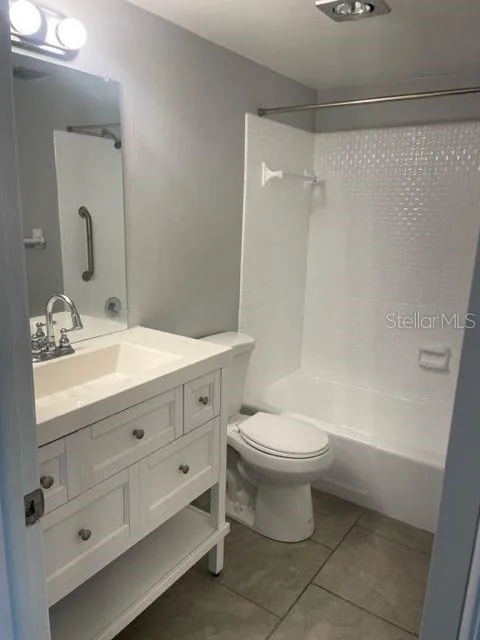 675 INDIAN ROCKS ROAD #106D Belleair Bluffs, FL 33770