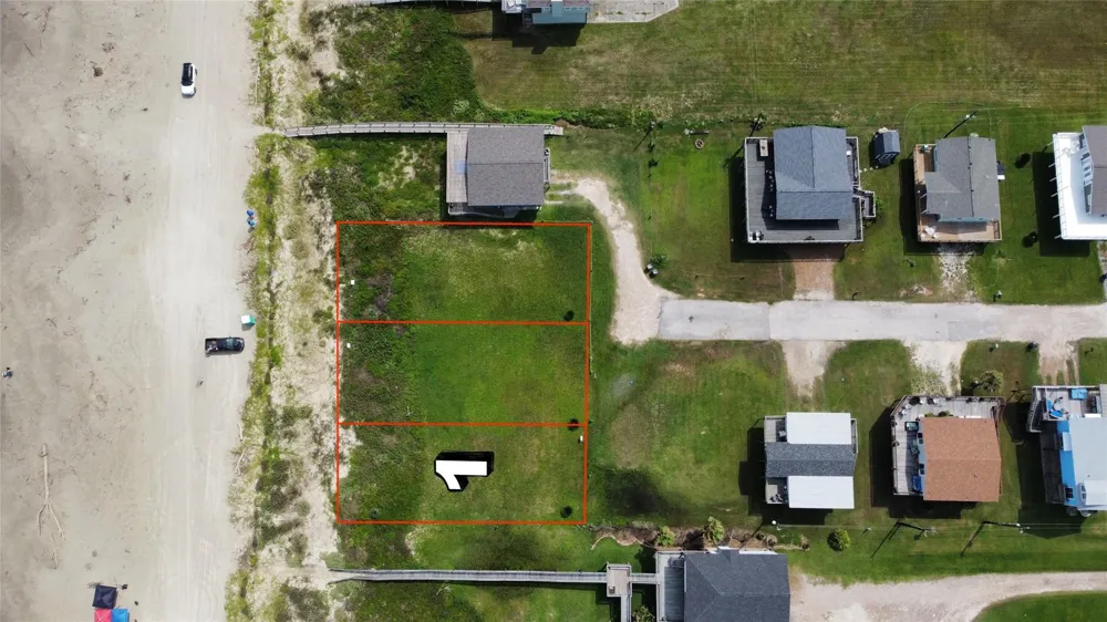 101 Nesmith Place Surfside Beach, TX 77541