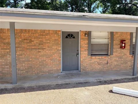 760 Cline Street #8