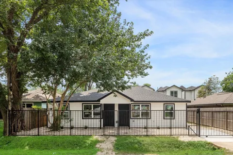 306 40th 1/2 Street #B
