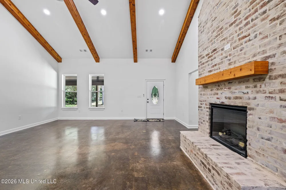 70 Wall Hill Farms Byhalia, MS 38611