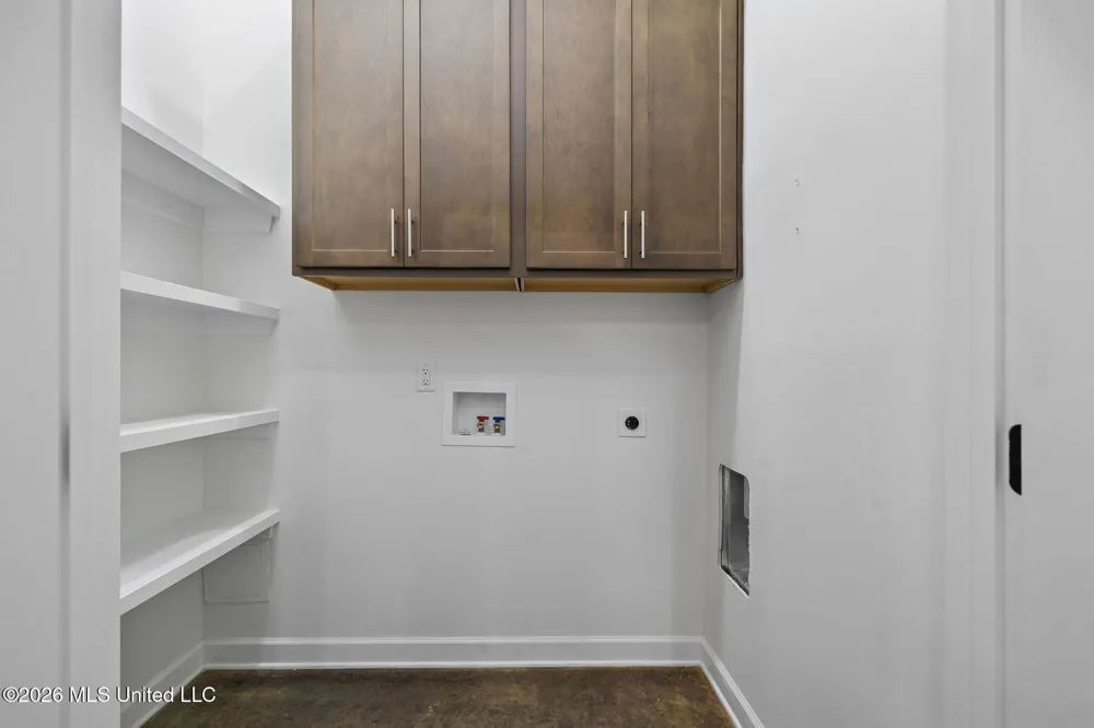 70 Wall Hill Farms Byhalia, MS 38611