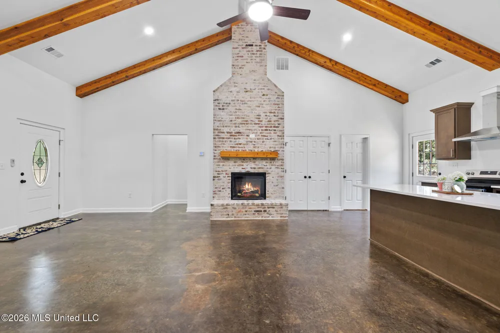 70 Wall Hill Farms Byhalia, MS 38611