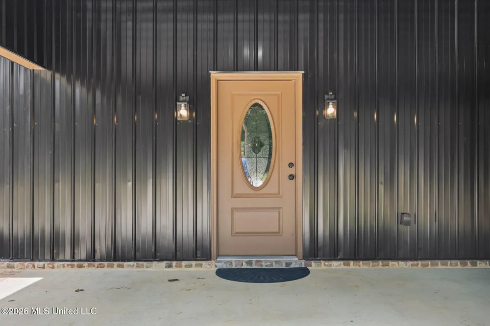 70 Wall Hill Farms Byhalia, MS 38611