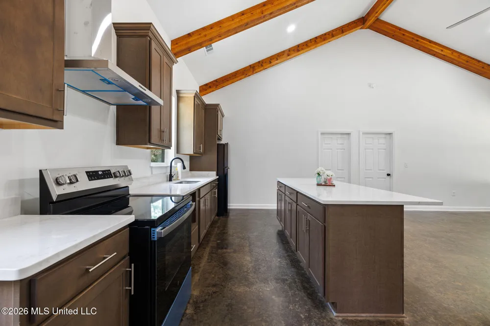 70 Wall Hill Farms Byhalia, MS 38611