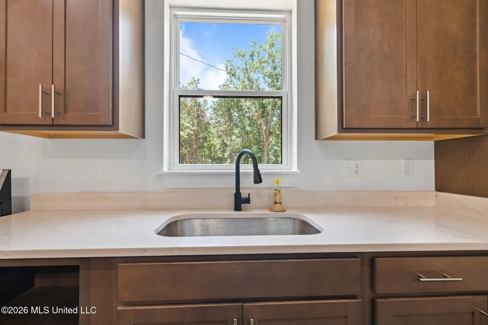 70 Wall Hill Farms Byhalia, MS 38611