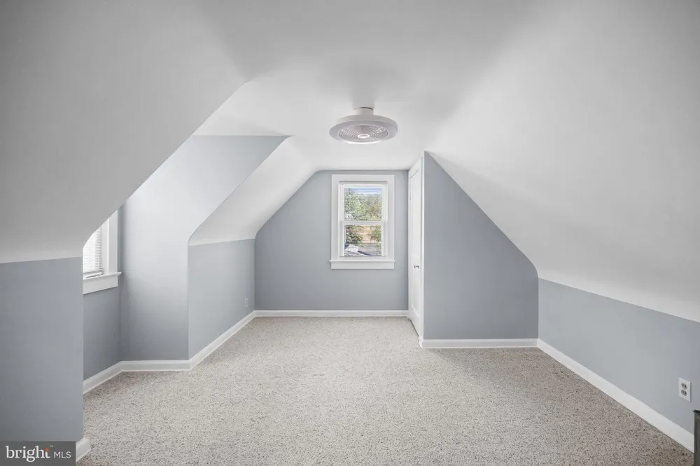 120 LEJUNE Cinnaminson, NJ 08077