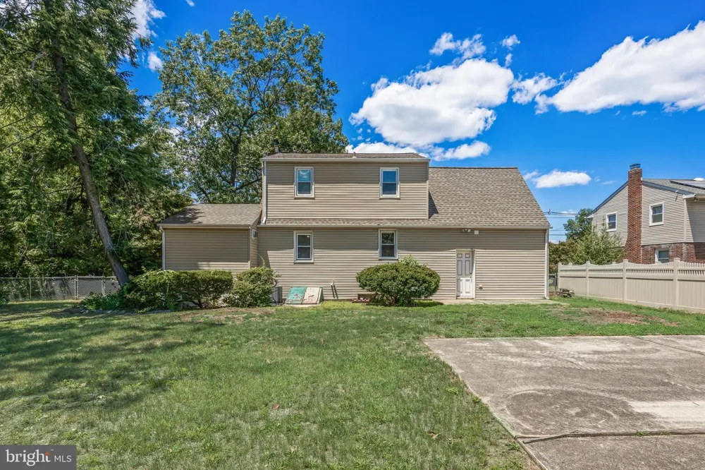 120 LEJUNE Cinnaminson, NJ 08077