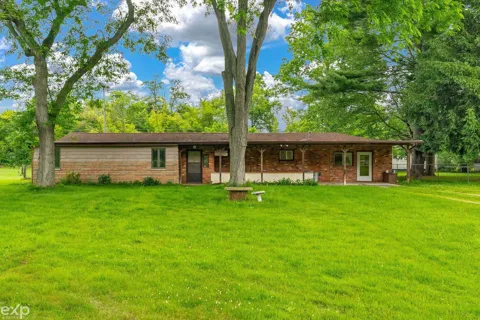 6406 Lapeer Road