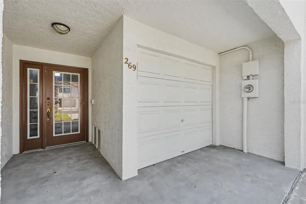 269 MADEIRA CIRCLE St Petersburg, FL 33715