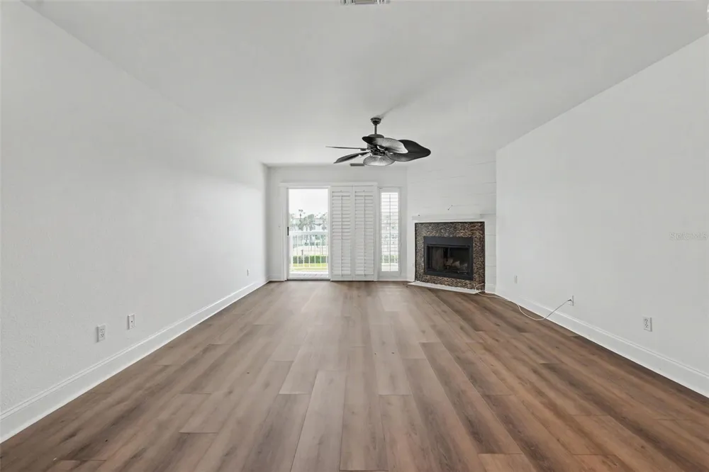 269 MADEIRA CIRCLE St Petersburg, FL 33715