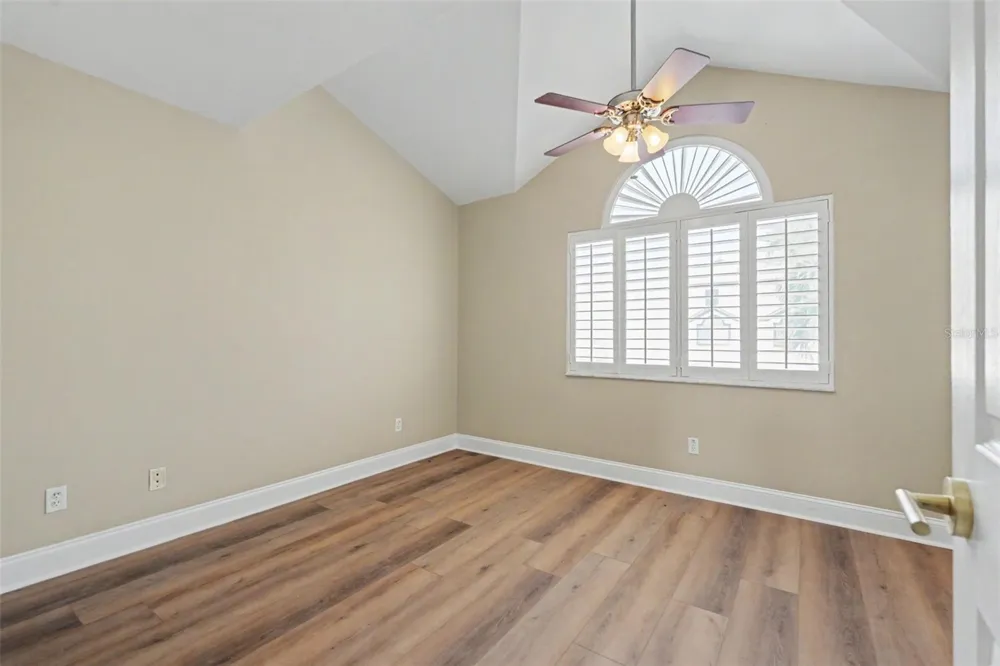 269 MADEIRA CIRCLE St Petersburg, FL 33715