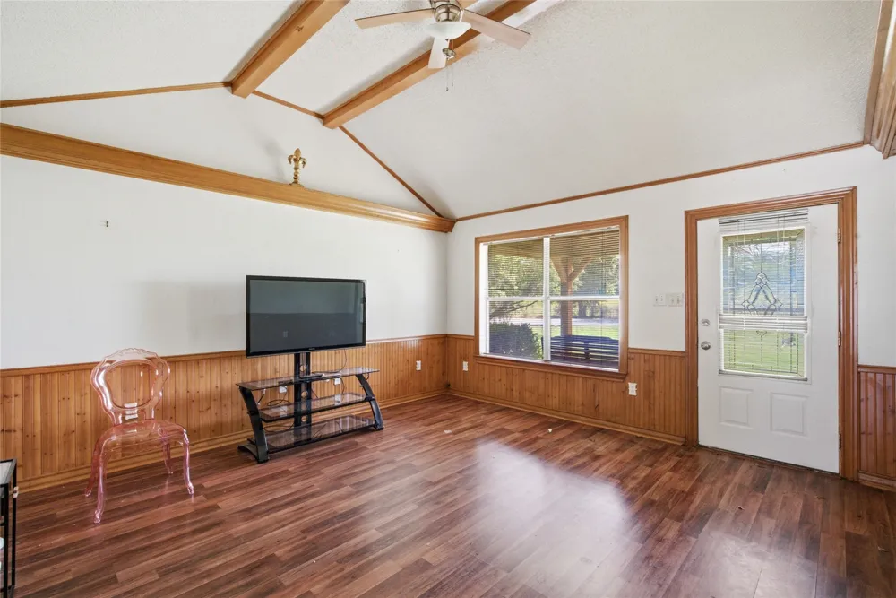 3200 Fairview Road Millsap, TX 76066