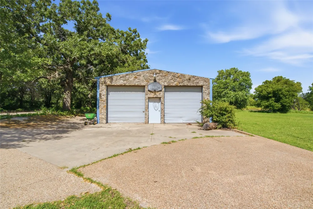 3200 Fairview Road Millsap, TX 76066