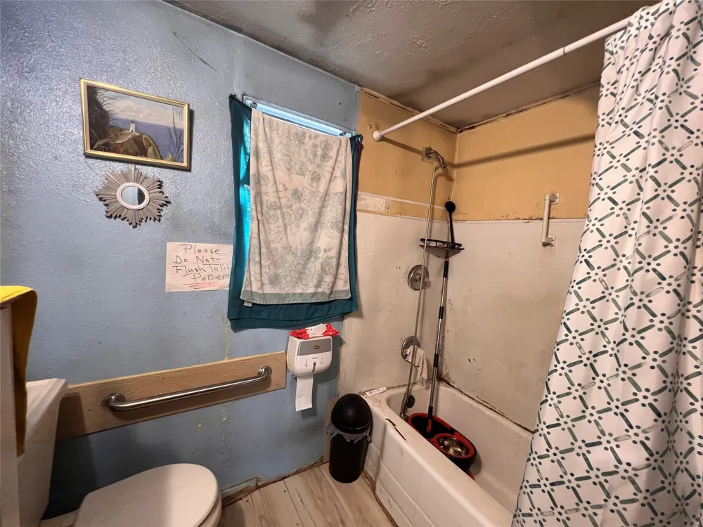 762 Scott Street Tye, TX 79563
