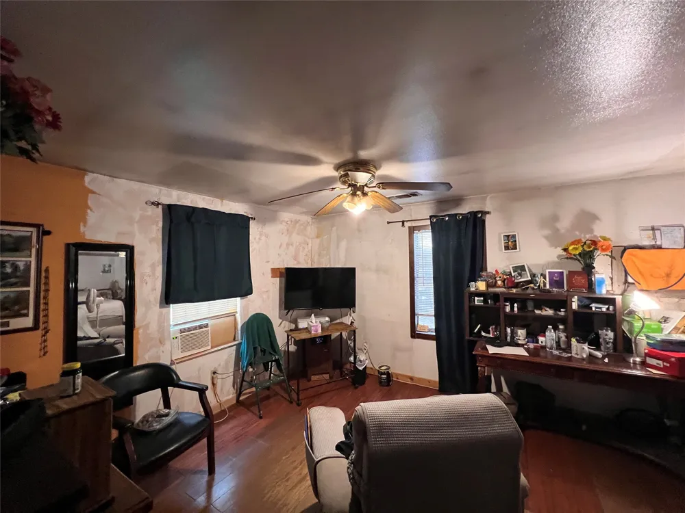 762 Scott Street Tye, TX 79563