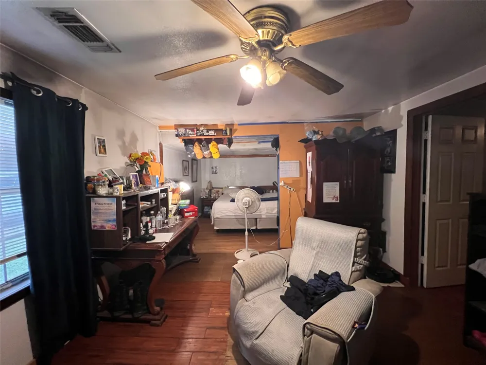 762 Scott Street Tye, TX 79563