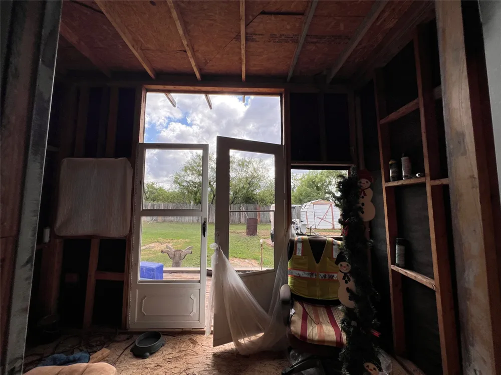 762 Scott Street Tye, TX 79563
