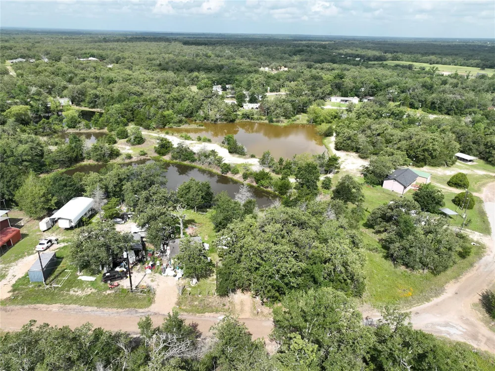 125 Lakeview Loop Somerville, TX 77879