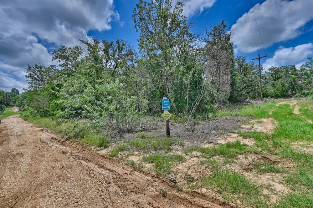 318 Eagle Trail Caldwell, TX 77836