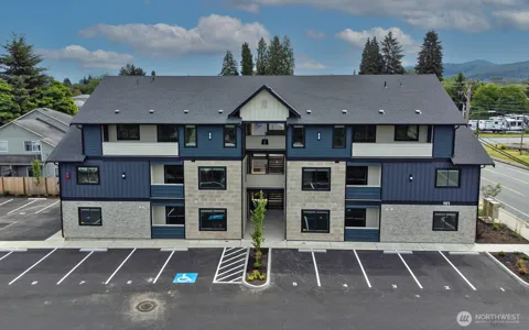 101 Countryman Drive #201
