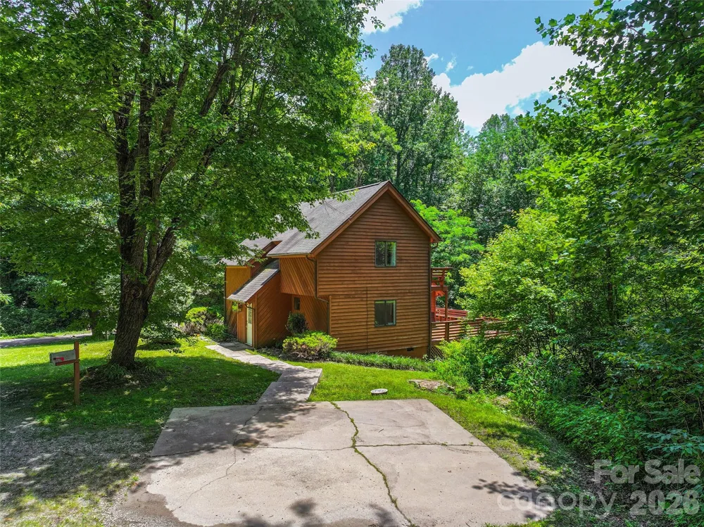 25 Little Creek Lane Maggie Valley, NC 28751