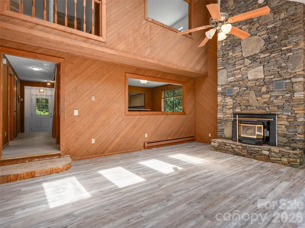 25 Little Creek Lane Maggie Valley, NC 28751