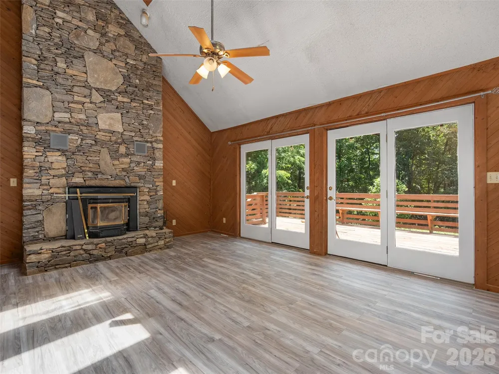 25 Little Creek Lane Maggie Valley, NC 28751