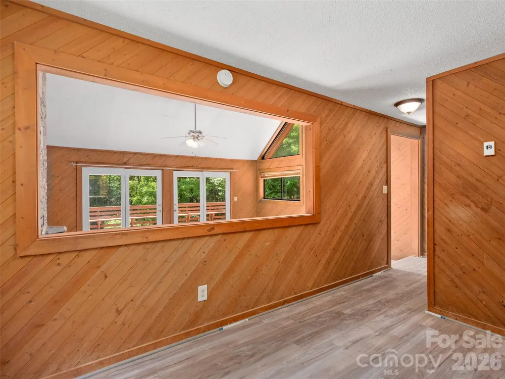 25 Little Creek Lane Maggie Valley, NC 28751