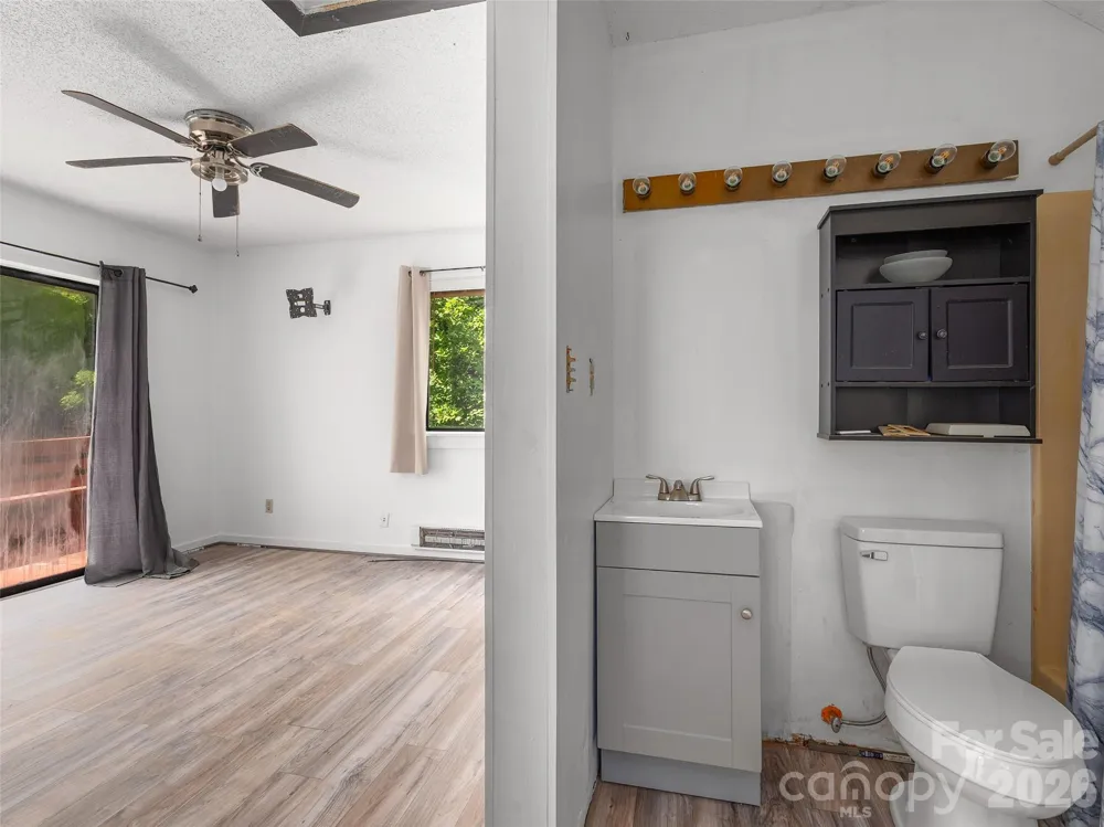 25 Little Creek Lane Maggie Valley, NC 28751