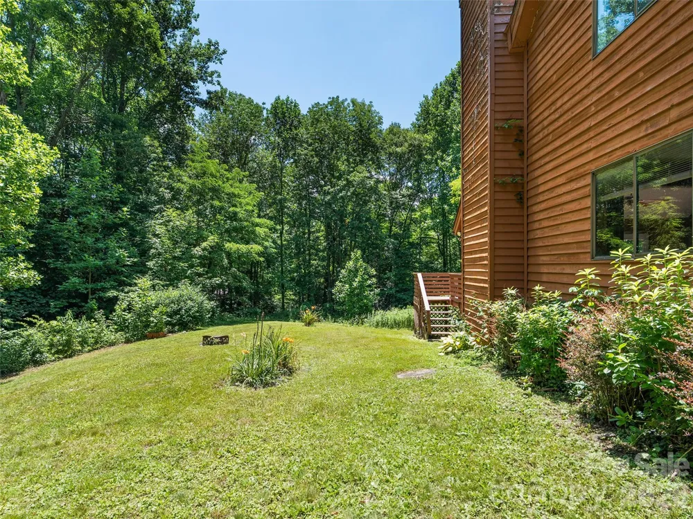 25 Little Creek Lane Maggie Valley, NC 28751