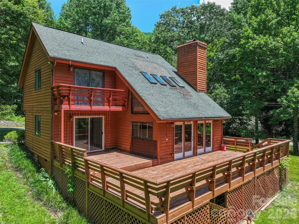 25 Little Creek Lane Maggie Valley, NC 28751