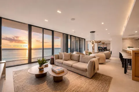 5959 Collins Ave #1804/1805