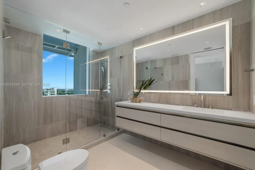 5959 Collins Ave #1804/1805 Miami Beach, FL 33140